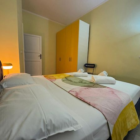 Dora Apartment Рим Екстериор снимка