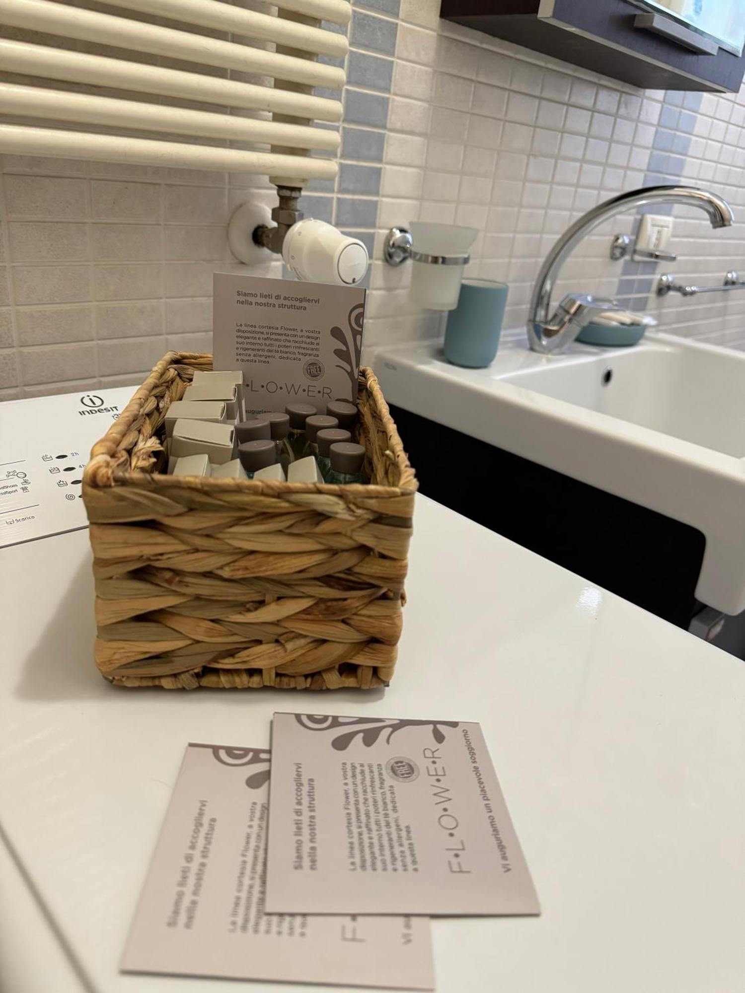 Dora Apartment Рим Екстериор снимка