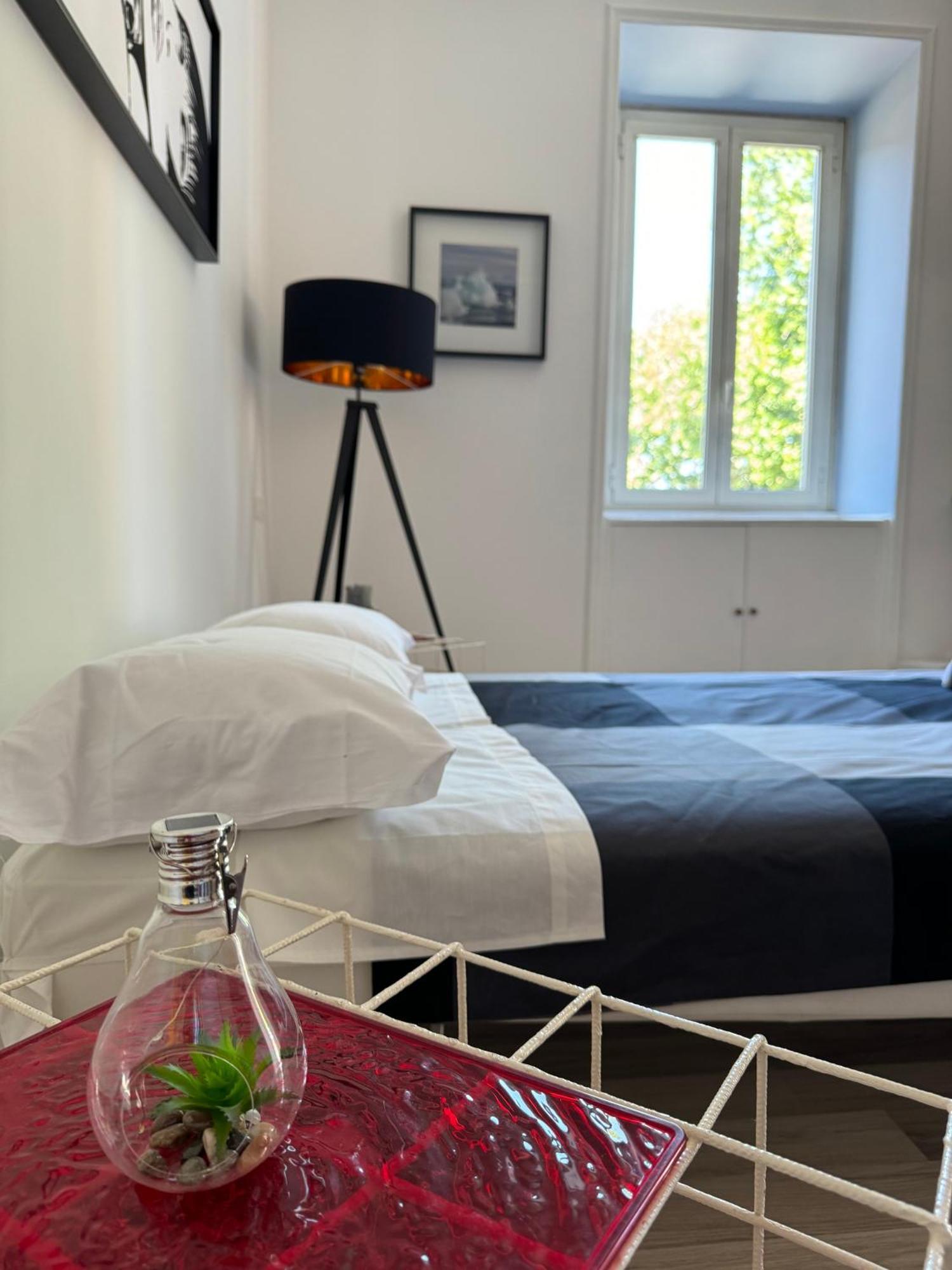 Dora Apartment Рим Екстериор снимка